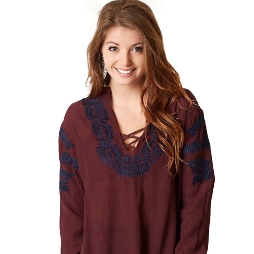 Gimmicks Embroidered Long Sleeve Blouse
